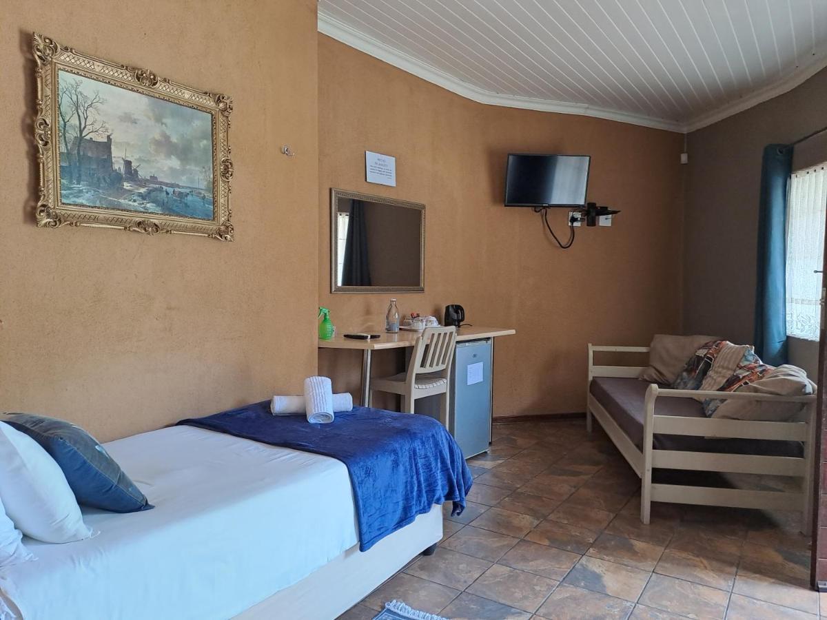 Amigos Bed & Breakfast - No Loadshedding Mbombela Екстериор снимка