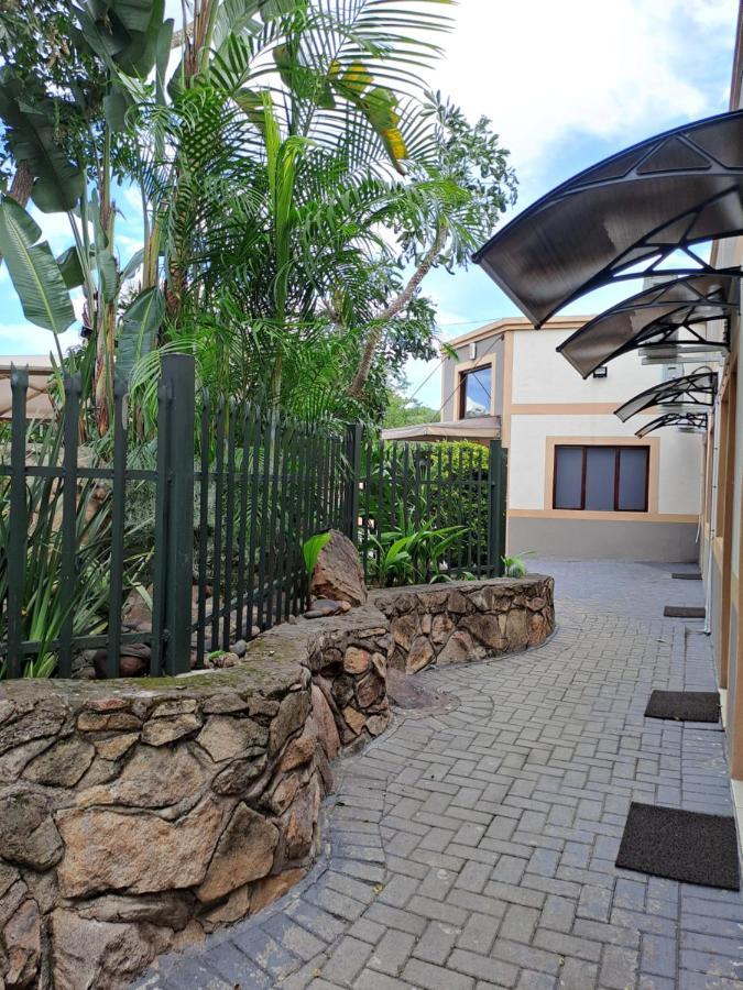 Amigos Bed & Breakfast - No Loadshedding Mbombela Екстериор снимка